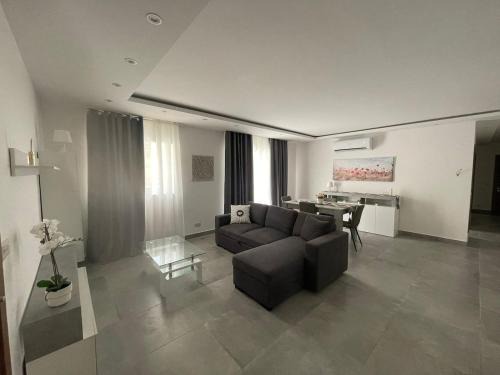 Coastal Comfort Modern 2BR Apartment in Marsascala