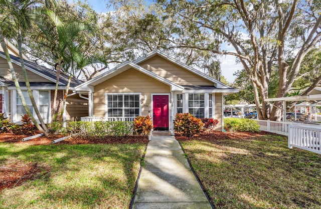 Coastal Cottage Cozy little cottage is where your adventure begins.