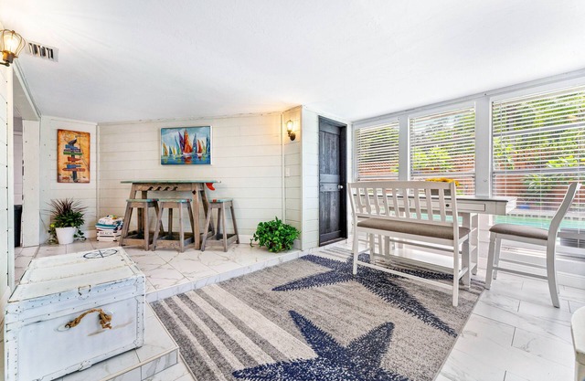 ☀Coastal Gem☀Heated pool & amazing location!☀