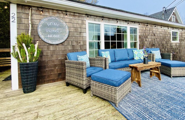 Coastal Lobster Village Cottage w/ Firepit & Water Views 20 Mins To Schoodic