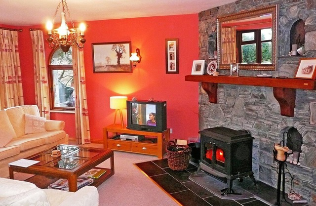Casa costera de lujo en Kells cerca del Anillo de Kerry con mesa de billar en Kerry