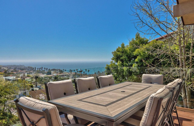 Coastal Ocean Breeze and Views
