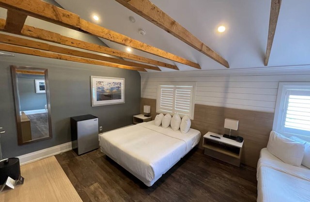 Coastal Suites (Room 4), Grand Bend