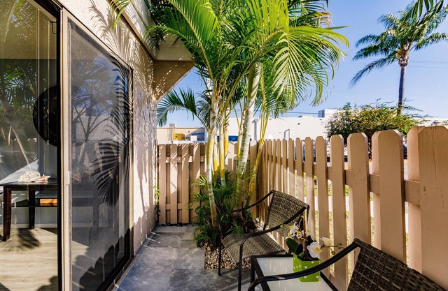 Remodeled Coastal home 6 miles from Siesta Key