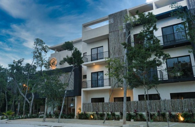 Coba Hotel & Suites