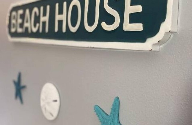 Coco's Beach House Residential Home w/ POOL