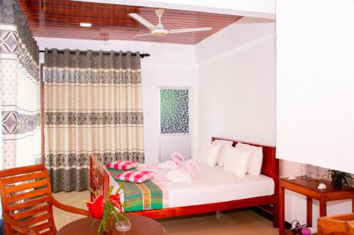 Coconut Cove Lodge