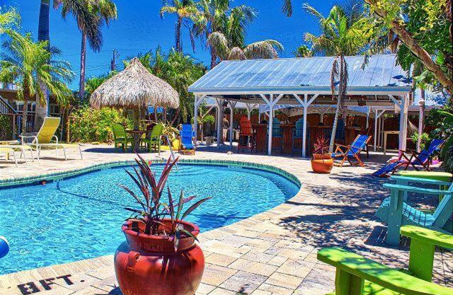 Coconut Grove Beach Resort Suites 1 to 4