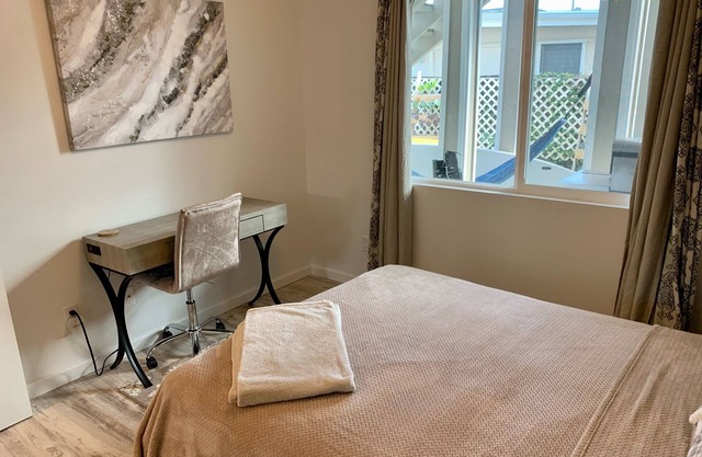 Coconut Grove Kailua Vacation Home