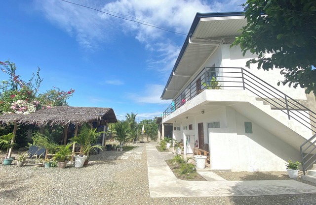 Coconut Inn