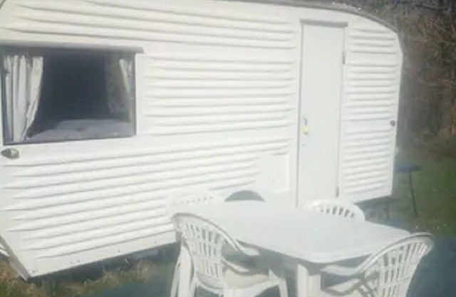 Cocooning caravan on the farm