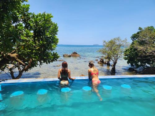 Cocovana Beach Resort