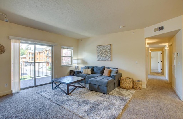 Coeur dAlene Vacation Rental 4 Mi to Hayden Lake