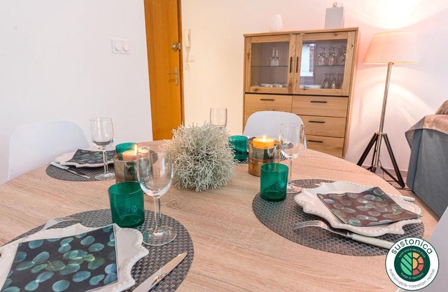 Coeur du village-Appartement refait a neuf, Une Exclusivité LLA Selections by Location lac Annecy