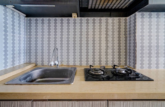 Collection O 92643 Emerald Apartement By Tahha Hospitality