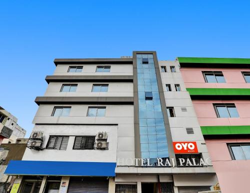 Collection O Hotel Raj Palace
