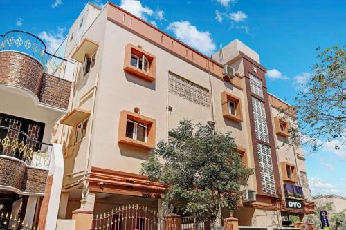 Collection O Orchid Residency Medavakkam