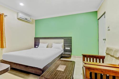 Collection O Vijaya Lakshmi Residency