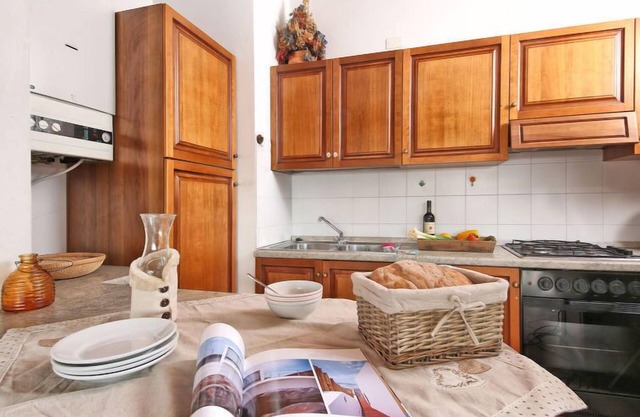Apartamento Colombaro Vecchio en Salo' - 7 personas, 3 dormitorios