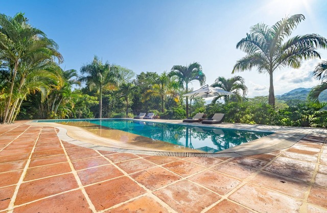 Escapada colombiana de ensueño con pista de tenis, piscina, vistas y mucho mas..