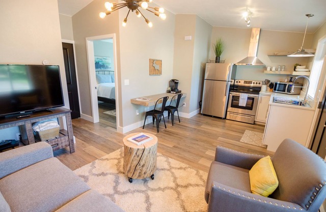 Colony Suites