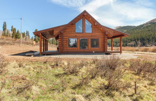 Colorado Log Cabin Near Breckenridge & Fairplay