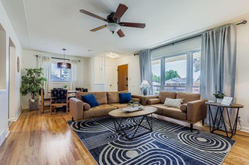 Colorful Colorado Home - 20 min to Denver