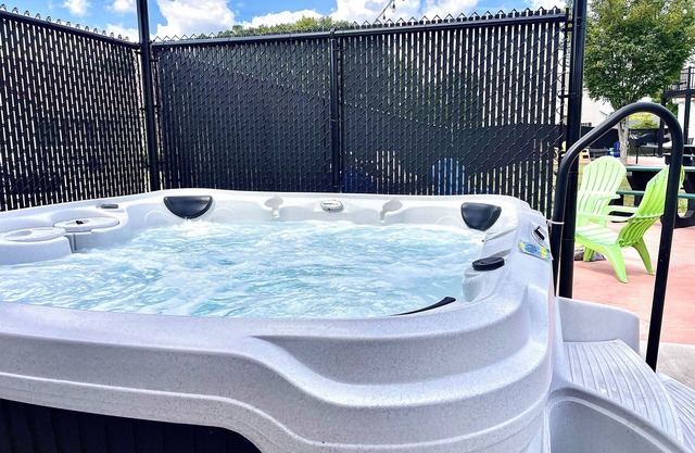 NEW! Colorful Oasis w/Hot Tub Near FLW!