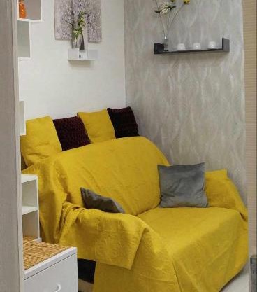 Colorfull Experience in Hause built 1910 Fast free WiFi Free Parking