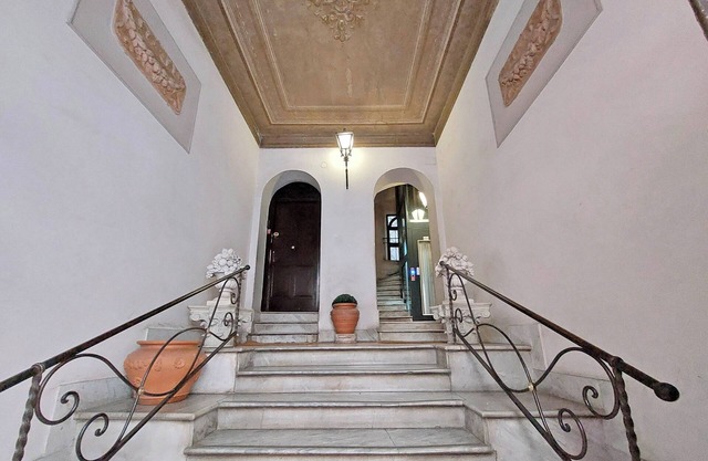 Colosseo book house