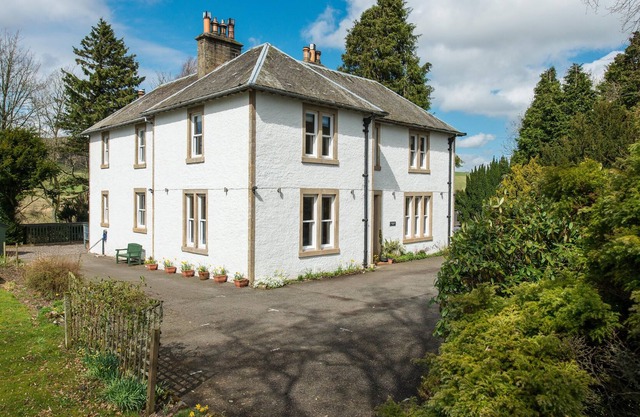 Colterscleuch House, Victorian house in the Scottish Borders, sleeps 10