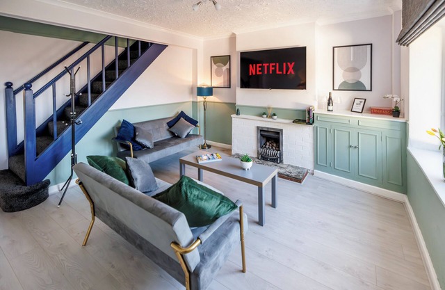 Columbia - Sleeps 5, WiFi, Parking, Netflix, Near Peak District