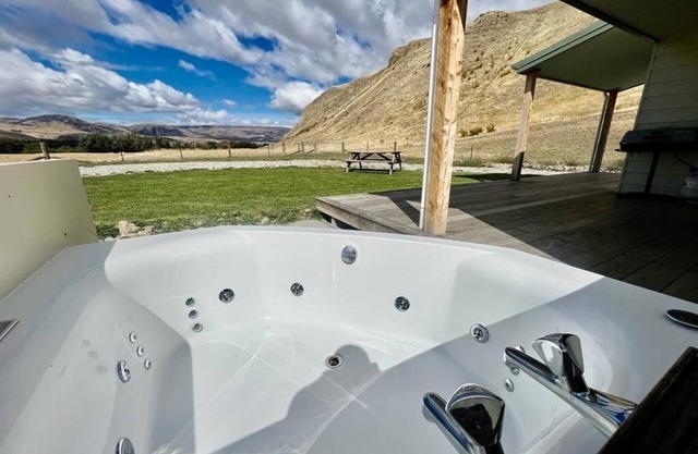 Come and stay at the Enchanted Gold Miners Cottage. A tranquil relaxing break