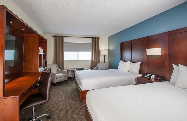 Come Create Memories w/ Fun-filled Adventures at this Paradise! Outdoor Pool