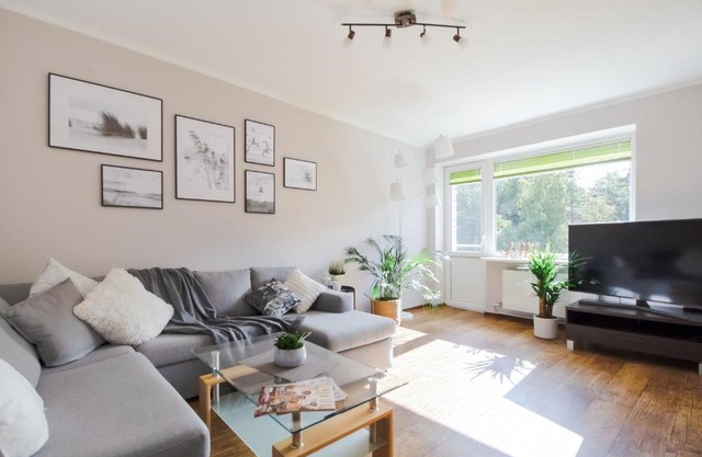Comfort 3-Room Apartment with Forest View & 2 Bedrooms
