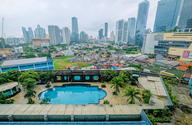 Comfort And Minimalist 3Br Apartment At Bellagio Residence