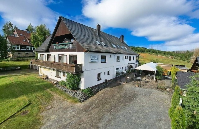 Comfort group house Quellenhof 27 pers. incl. bed linen-towels-near the forest