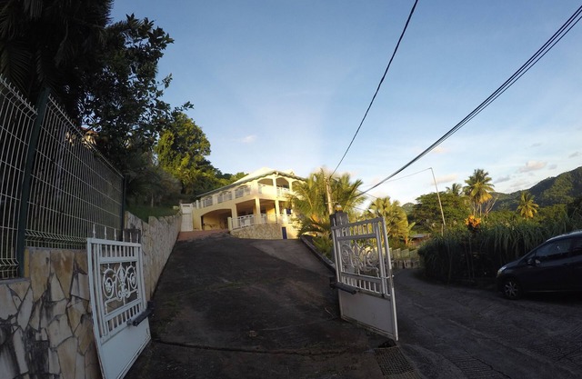 comodidad en la naturaleza paisaje de mar y las colinas - apartamento en residencia