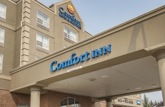 Comfort Inn And Suites South
