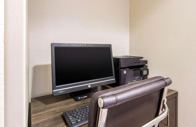 Comfort Inn & Suites