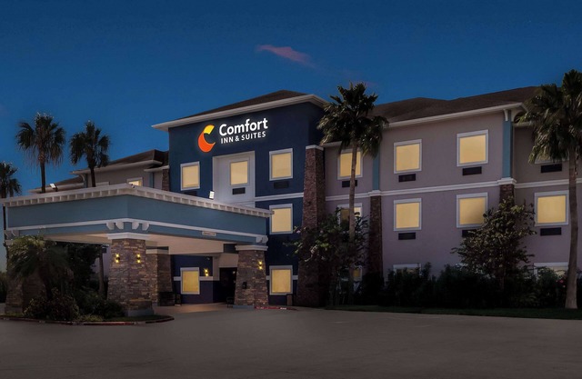 Comfort Inn & Suites Donna near I-2