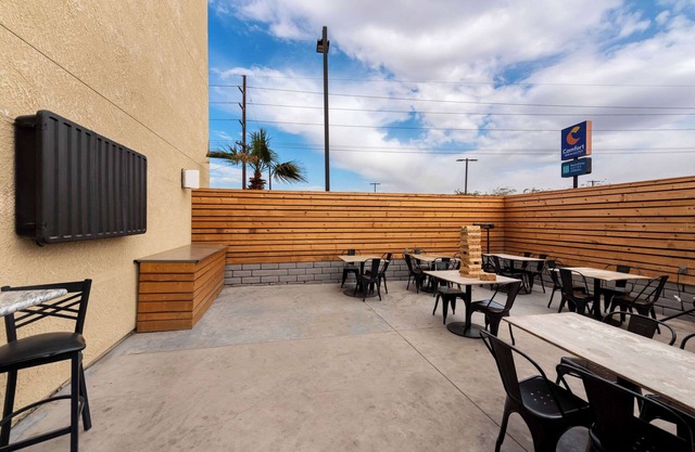 Comfort Inn & Suites El Centro I - 8
