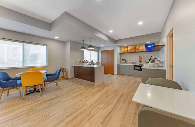 Comfort Inn & Suites Oklahoma City North - Quail Springs