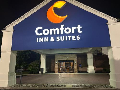 Comfort Inn & Suites Toledo North