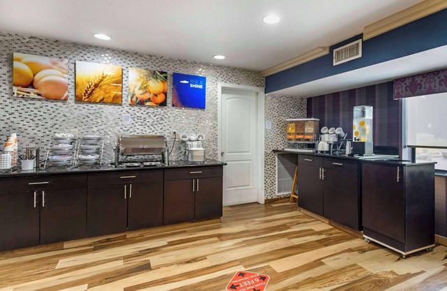 Comfort Inn Tulsa Midtown
