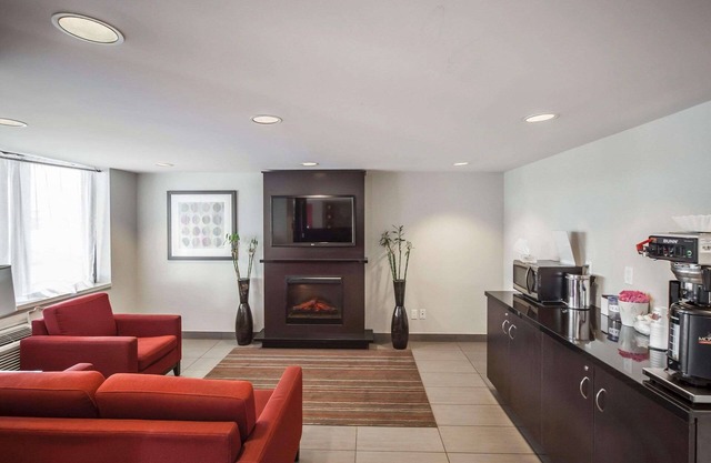 Comfort Inn West Edmonton