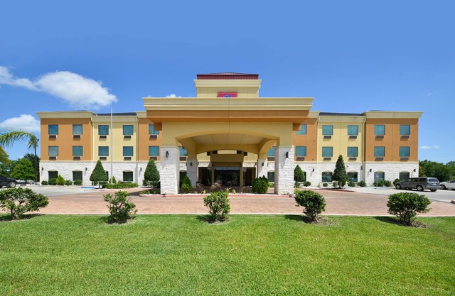 Comfort Suites Bay City