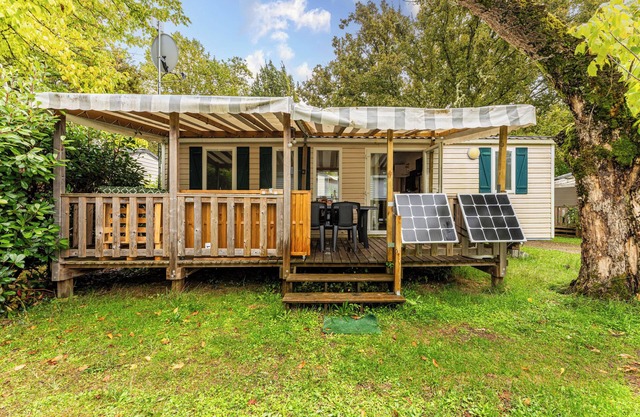 Mobil Home 'Confort Avec Clim 6' con piscina compartida, Wi-Fi y aire acondicionado
