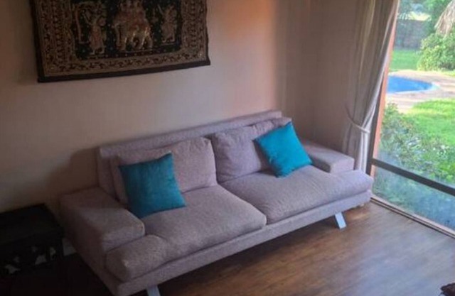 Comfortable 1 bed apartment close to the beach.