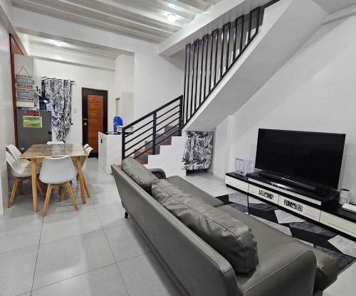 Comfortable 2-Bedroom Home at 3Z Transient House